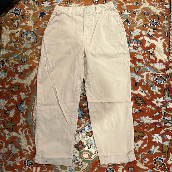 Gap Khaki pants 🌸 3 for $25 - Picture 1 of 5